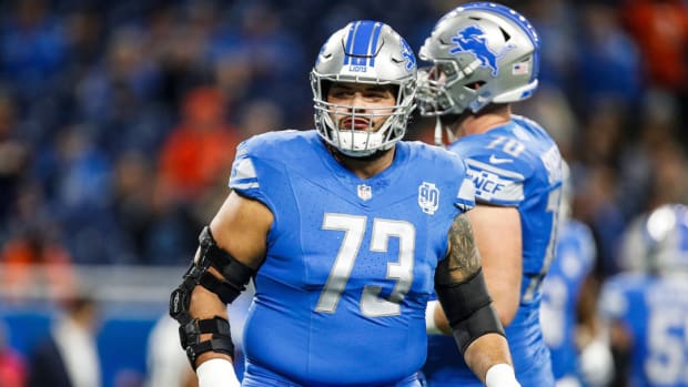 Detroit Lions left guard Jonah Jackson